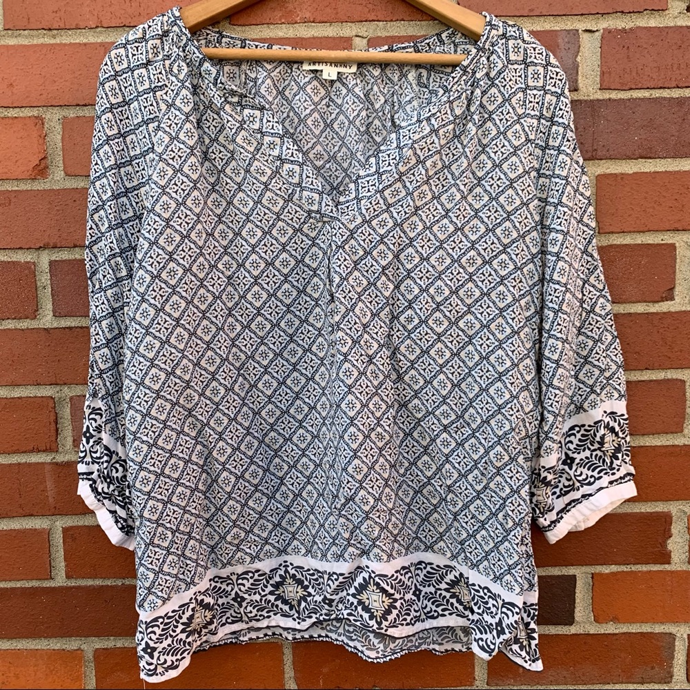 Artisan NY boho blue white pattern 3/4 sleeve cool comfy blouse- L